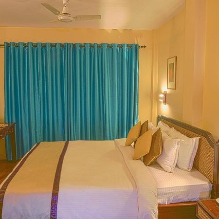 Landmark Hotels غاواهاتي المظهر الخارجي الصورة