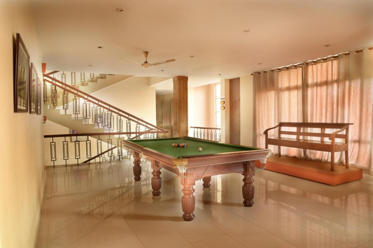 Landmark Hotels غاواهاتي المظهر الخارجي الصورة