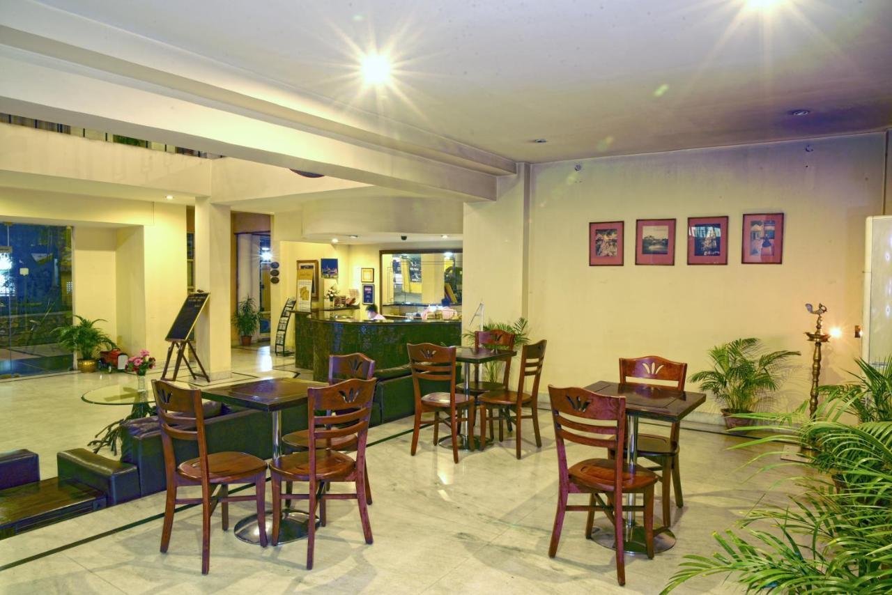 Landmark Hotels غاواهاتي المظهر الخارجي الصورة